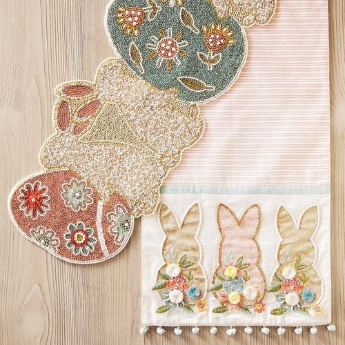 15+ Stylish Easter Tablecloths - Easter Table Decor Ideas